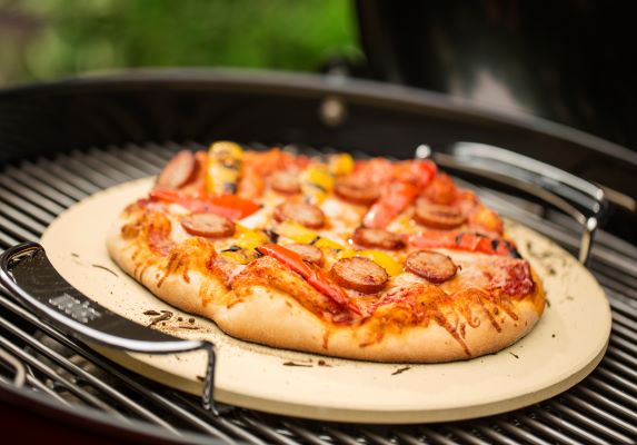 Pizzastein reinigen: So einfach geht’s! - Grillstar.de