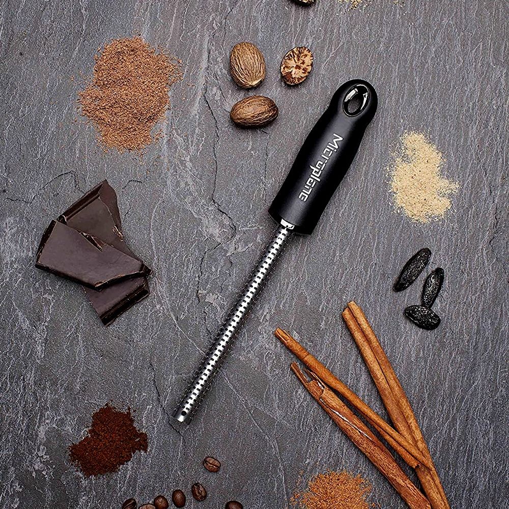 Microplane Premium Gewürzreibe, schwarz - Grillstar.deMicroplane Premium Gewürzreibe, schwarzMicroplaneGrillstar.de46016