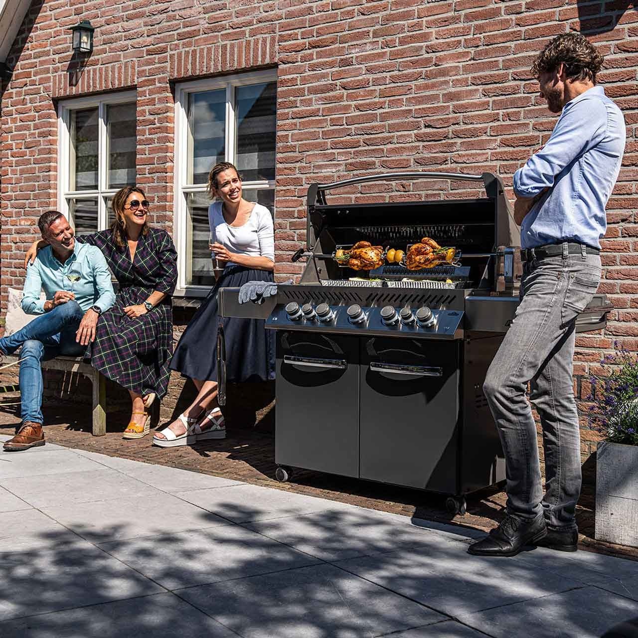 Napoleon Prestige 665, Charcoal Grau - Grillstar.deNapoleon Prestige 665, Charcoal GrauNapoleonGrillstar.deP665RSIBPCH - DE0629162131881