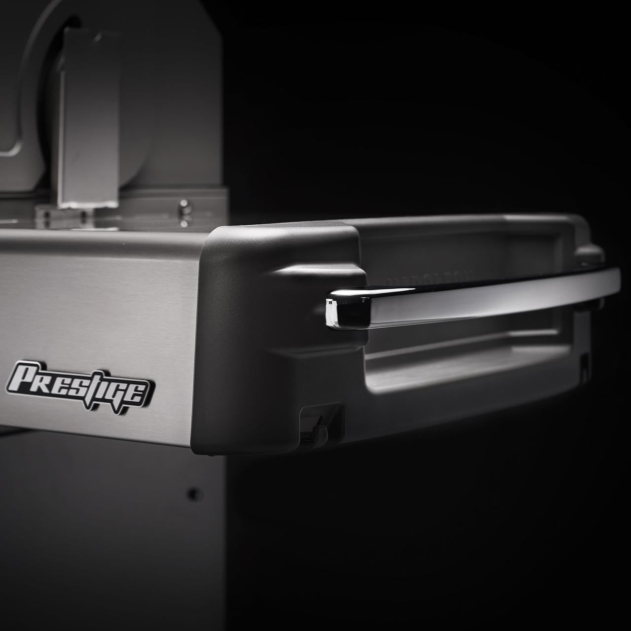 Napoleon Prestige 665, Schwarz - Grillstar.deNapoleon Prestige 665, SchwarzNapoleonGrillstar.deP665RSIBPK - DE0629162135292