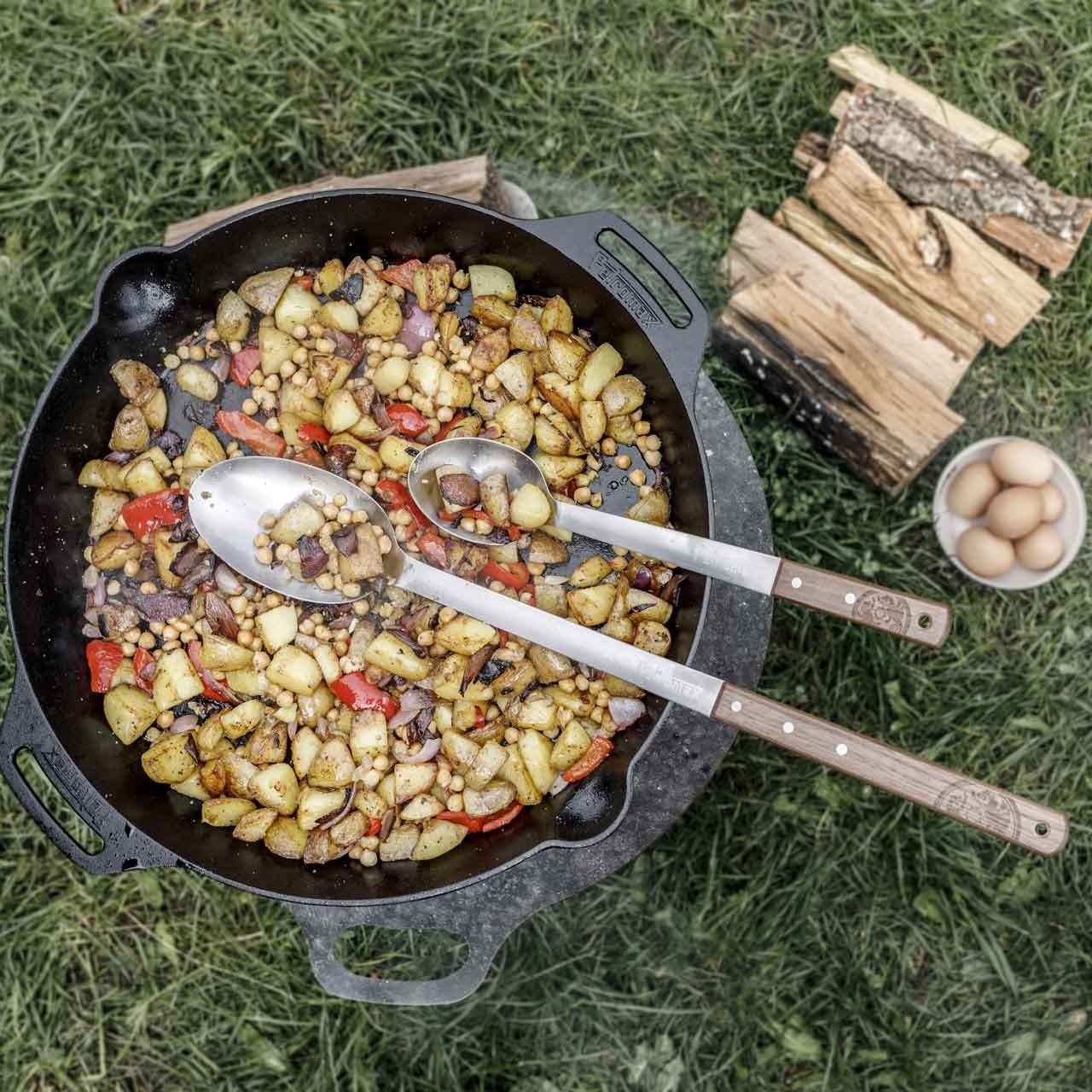 Petromax Servierlöffel, 30 cm - Grillstar.dePetromax Servierlöffel, 30 cmPetromaxGrillstar.desspoon304250435770931