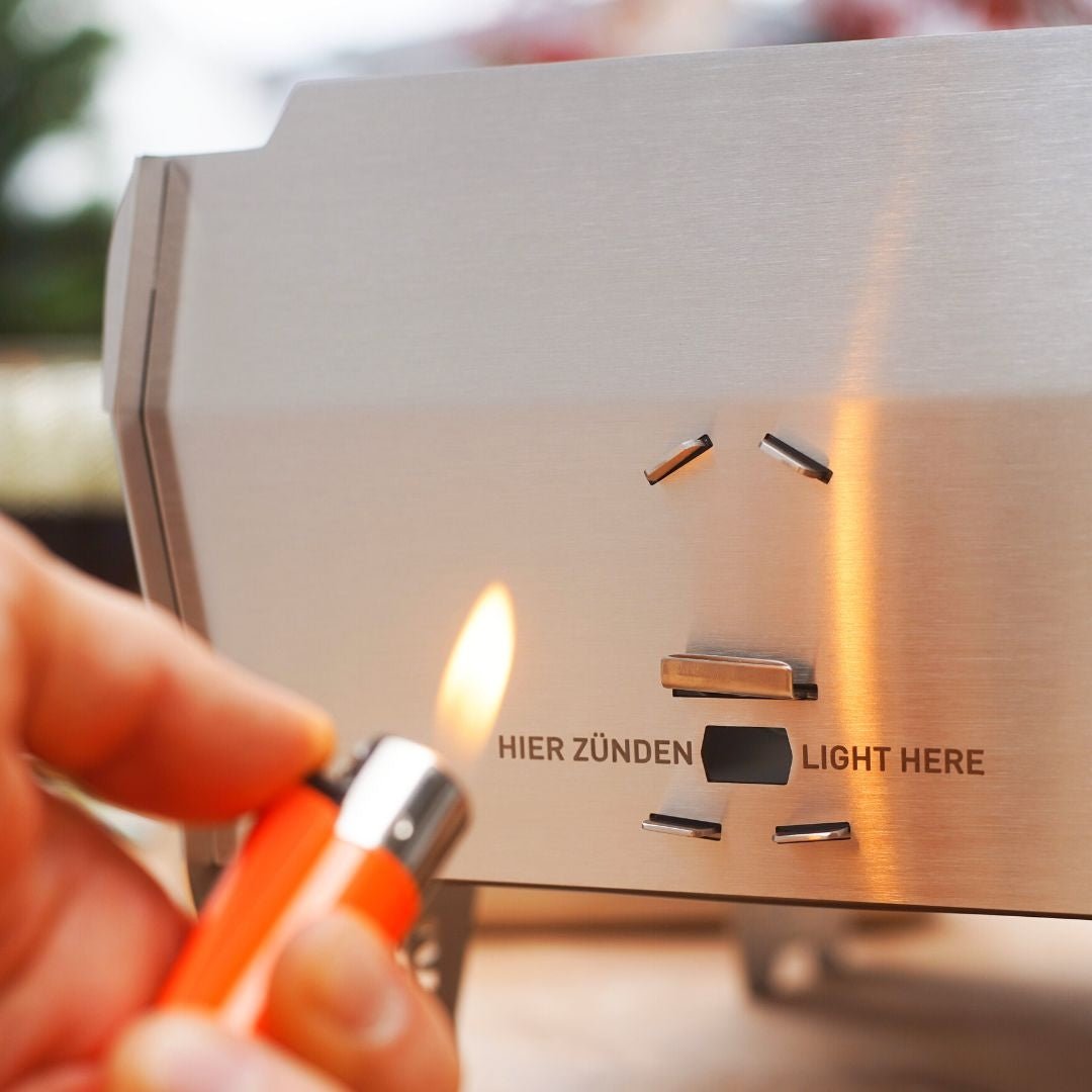 Skotti Grill 2.0, transportabler & klappbarer Campinggrill, 2,5 kW Leistung - Grillstar.deSkotti Grill 2.0, transportabler & klappbarer Campinggrill, 2,5 kW LeistungSkottiGrillstar.de