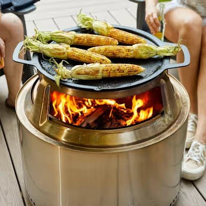 Solo Stove YUKON Gusseisen - Plancha mit Aufsatz - Grillstar.deSolo Stove YUKON Gusseisen - Plancha mit AufsatzSolo StoveGrillstar.de