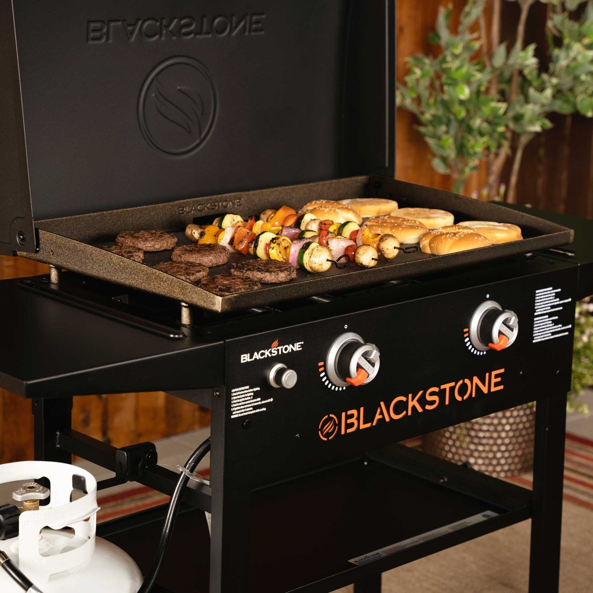 Blackstone 28″ Griddle Grillstation mit Deckel - Grillstar.deBlackstone 28″ Griddle Grillstation mit DeckelBlackstoneGrillstar.de