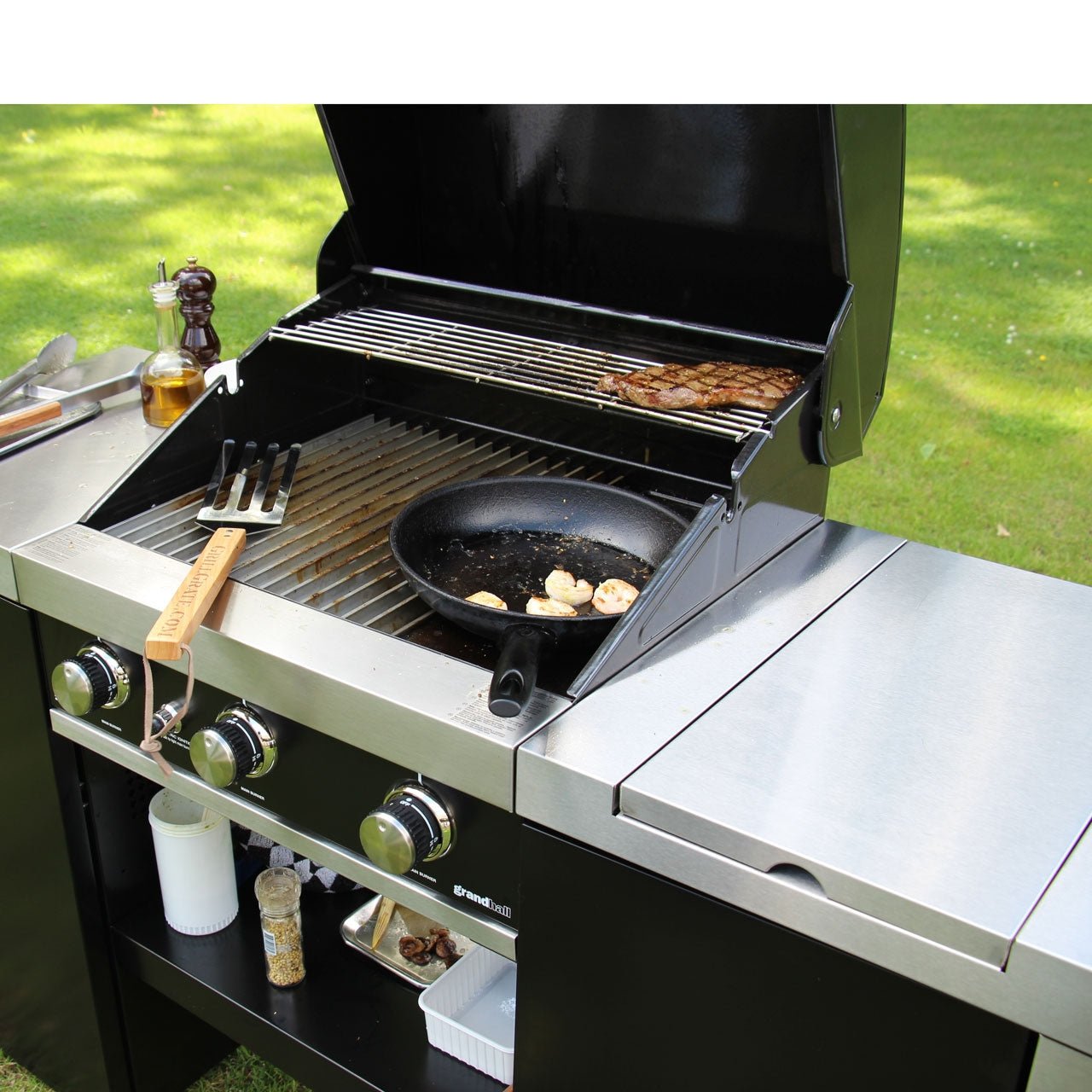 Grandhall Premium G3 Island, Schwarz, 3 Brenner mit Seitenbrenner - Grillstar.deGrandhall Premium G3 Island, Schwarz, 3 Brenner mit SeitenbrennerGrandhallGrillstar.deK03000217B8719324696326