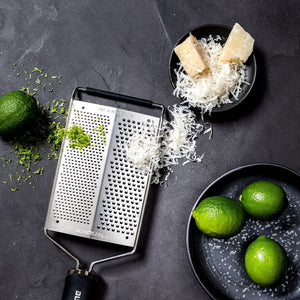 Microplane Doppelreibe, Schwarz, Gourmet Serie - Grillstar.deMicroplane Doppelreibe, Schwarz, Gourmet SerieMicroplaneGrillstar.de45022