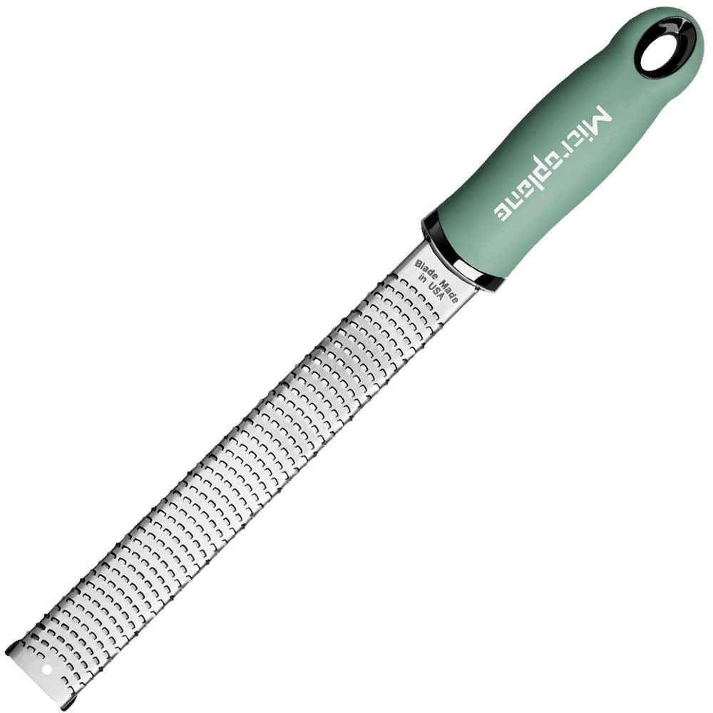 Microplane Premium Zester - Reibe, Eukalyptus Grün - Grillstar.deMicroplane Premium Zester - Reibe, Eukalyptus GrünMicroplaneGrillstar.de46727