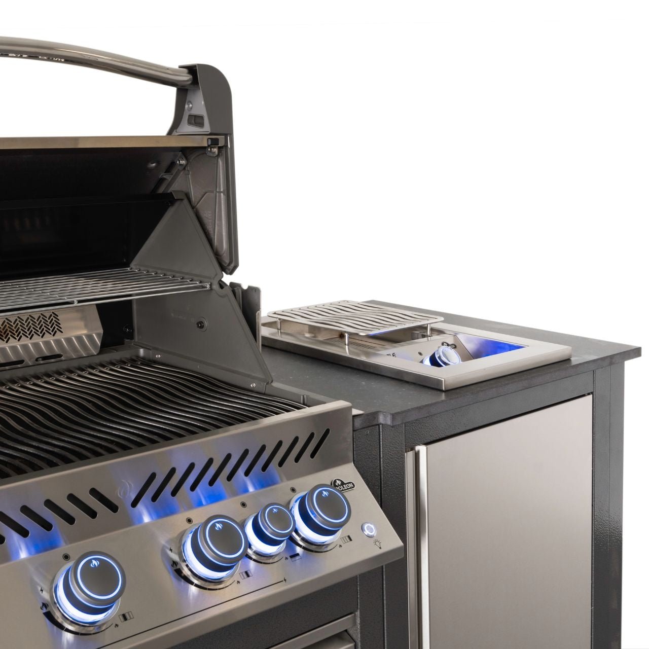 Napoleon Oasis Compact Prestige 500 mit Einbau Sizzle Zone - Grillstar.deNapoleon Oasis Compact Prestige 500 mit Einbau Sizzle ZoneNapoleonGrillstar.deODK105 - P500P - DE0629162148322