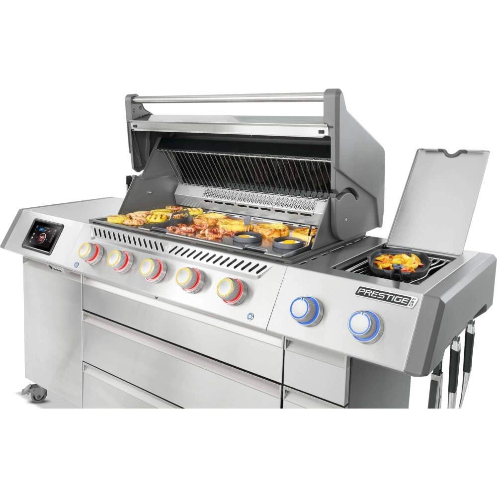 Napoleon Prestige PRO 665 Connected Gasgrill inkl. Drehspieß & elektrischer Räucherbox - Grillstar.deNapoleon Prestige PRO 665 Connected Gasgrill inkl. Drehspieß & elektrischer RäucherboxNapoleonGrillstar.de
