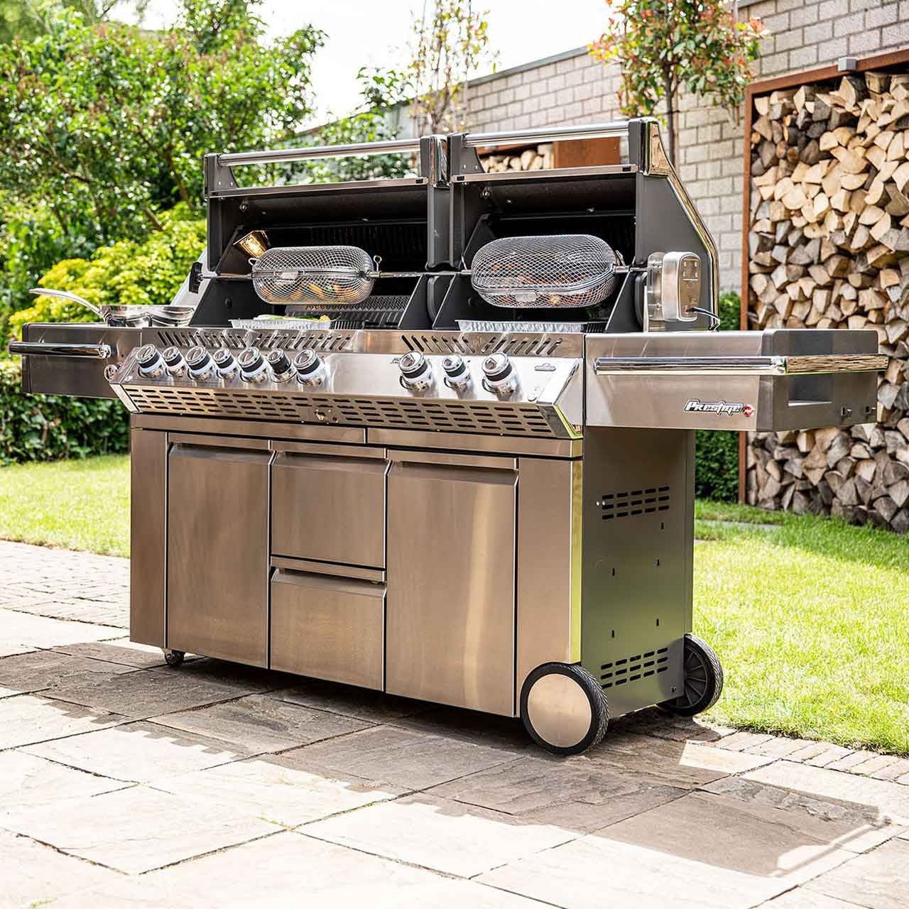 Napoleon Prestige Pro 825, Edelstahl, inkl. Drehspieß - Grillstar.deNapoleon Prestige Pro 825, Edelstahl, inkl. DrehspießNapoleonGrillstar.dePRO825RSBIPSS - 30629162132291