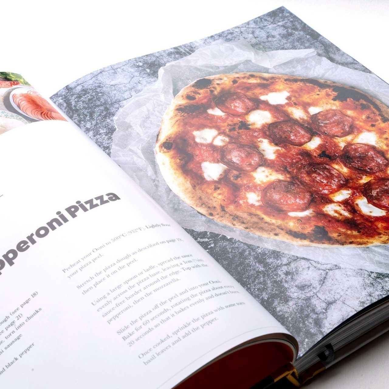 Ooni Pizza - Kochbuch "Cooking with Fire" - Grillstar.deOoni Pizza - Kochbuch "Cooking with Fire"OoniGrillstar.deUU - P062009781527232686