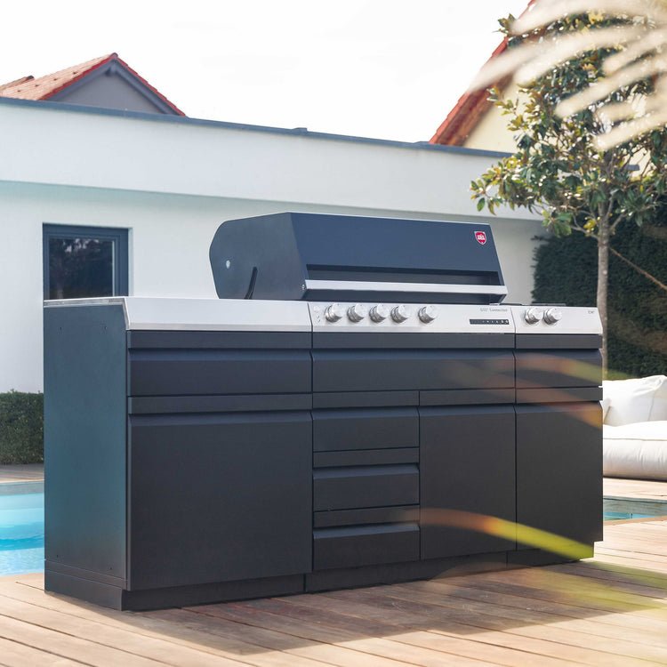 Otto Wilde G32" Connected, 3 Schubladen + 1 Tür (NEUES MODELL) + GRATIS Plancha + GRATIS Rotisserie - Grillstar.deOtto Wilde G32" Connected, 3 Schubladen + 1 Tür (NEUES MODELL) + GRATIS Plancha + GRATIS RotisserieOtto WildeGrillstar.de490116 - 420161 - 420131