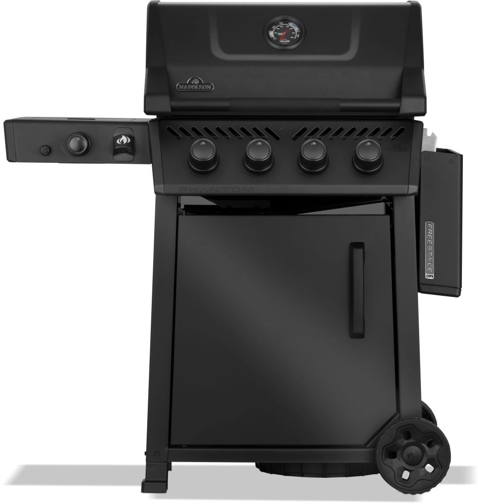 Phantom Freestyle PRO 425, mit Edelstahlrosten, Sizzle Zone und Tür, Mattschwarz | 2026 - Grillstar.dePhantom Freestyle PRO 425, mit Edelstahlrosten, Sizzle Zone und Tür, Mattschwarz | 2026GrillNapoleonGrillstar.de