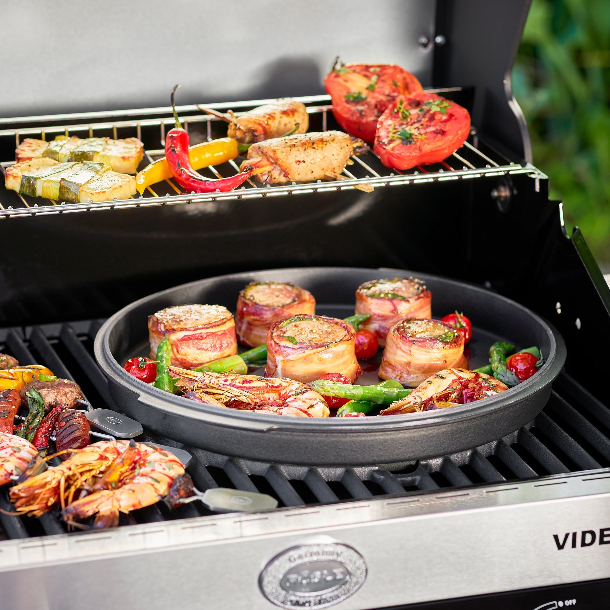 Rösle Gasgrill BBQ - Station VIDERO G2 - S Vario+ schwarz 50 mbar - Grillstar.deRösle Gasgrill BBQ - Station VIDERO G2 - S Vario+ schwarz 50 mbarRösleGrillstar.de255334004293255334